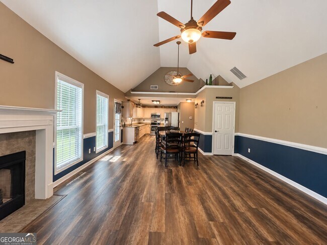 Photo - 504 N Van Wert Rd