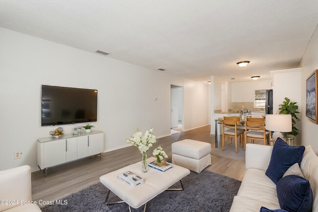 Photo - 1727 Avocado Ave Unit 8