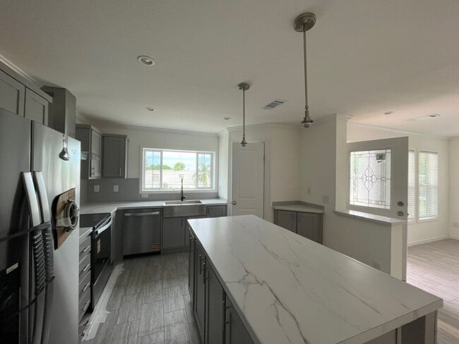 24 Eland Dr