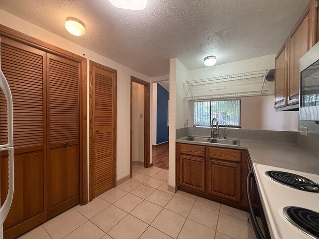 Photo - Ernest Properties 2 (295 Mooring Cir) Unit B