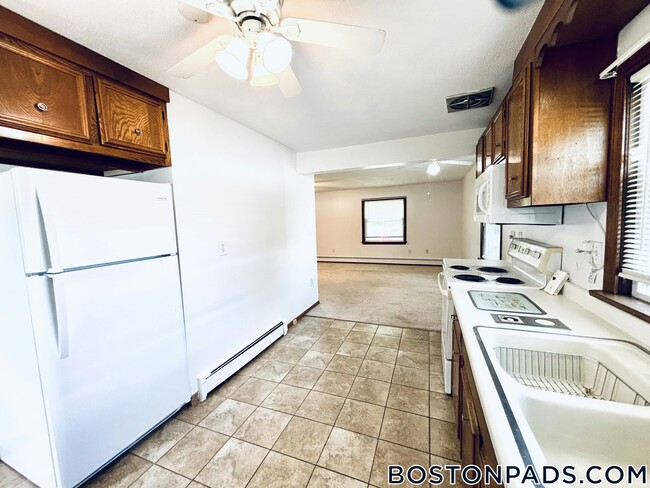 Building Photo - 16 Indian Rock Dr Unit B