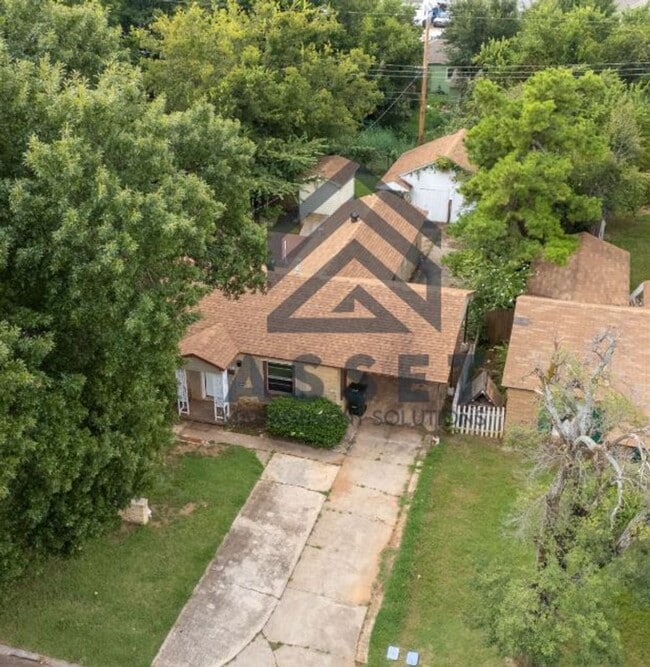 316 E Harmon Dr