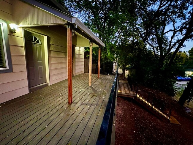 Photo - 326 Chamberlain Ave