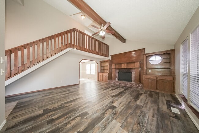 Photo - 11240 Cimarron Dr