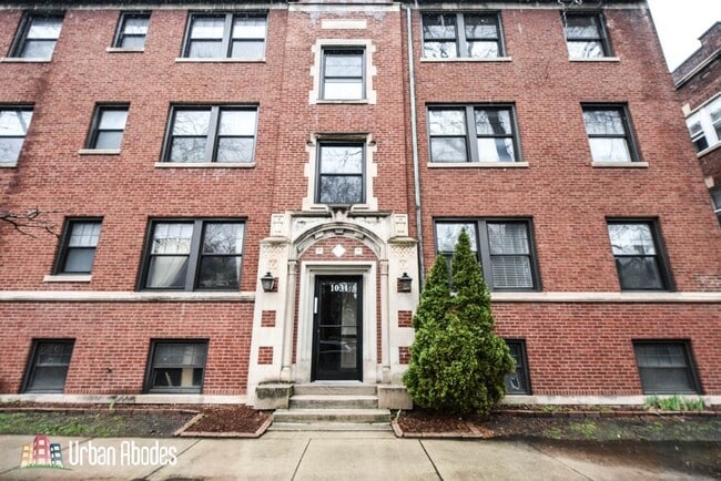 Building Photo - 1033 Dempster St Unit A06C