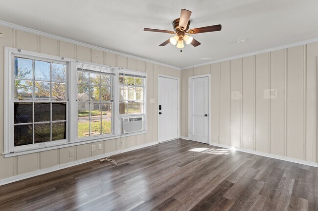 Photo - 2301 N 16th St