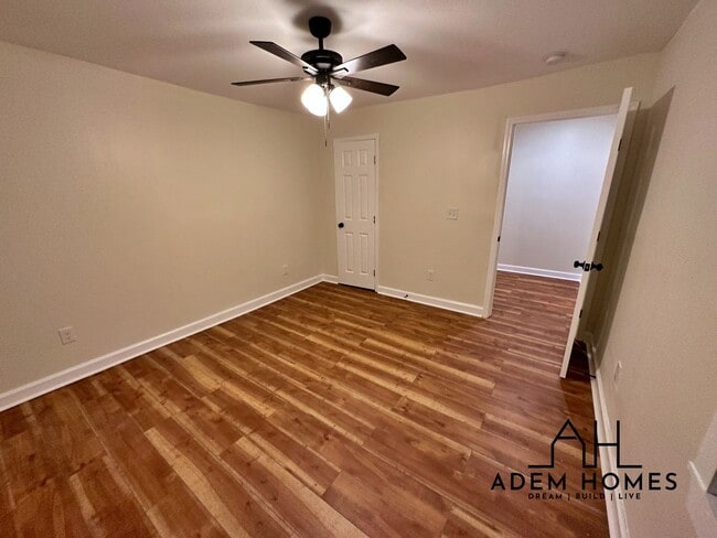 Photo - 111 Eastview Dr