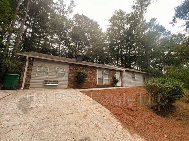 4454 Blackbirch Ln
