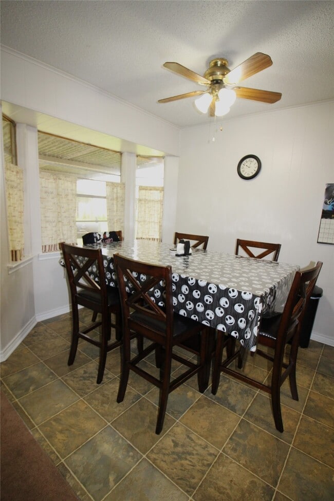 Building Photo - 3706 Chadwick Dr