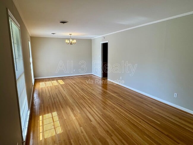 Photo - 3253 Windwood Dr