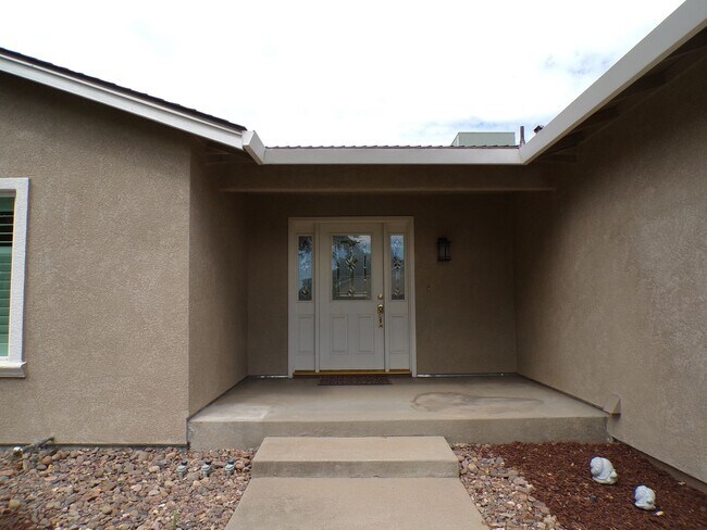 Photo - 3 bedroom 2 Barh Home Close to Vintage Faire Mall
