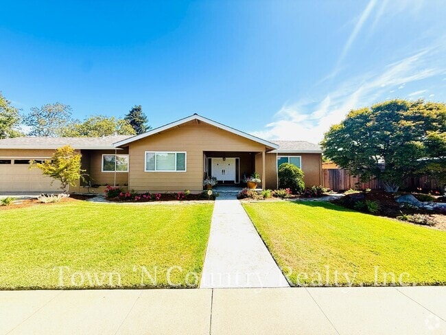 Building Photo - 22369 Ferdinand Ct Rental