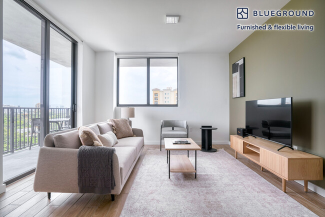 Building Photo - 1501 SW 37th Ave Rental