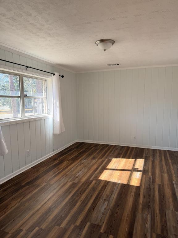 Photo - 1920 Charlton Dr