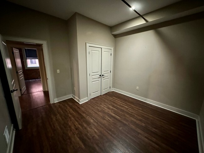 Photo - Franklin Ave Unit 2
