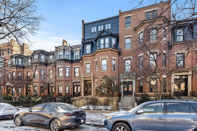 Photo - 348 Marlborough St Unidad 3