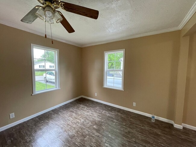Photo - Cozy Peaceful 2 Bedroom Milan Home with Garage