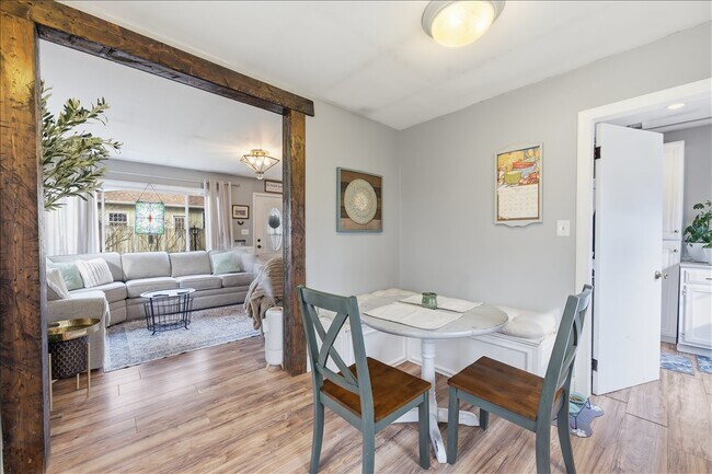 Photo - 321 Grant Ave