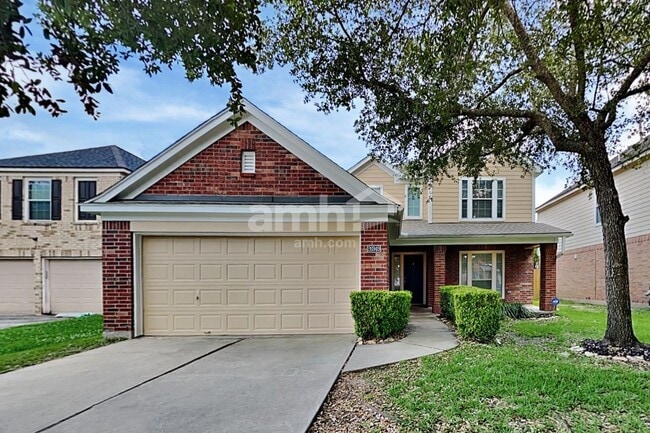 Building Photo - 26949 Carriage Manor Ln