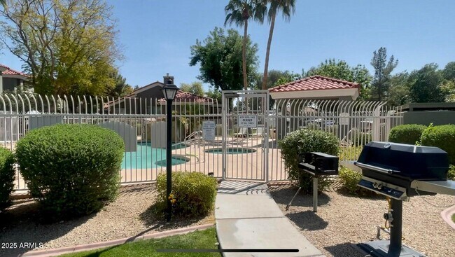 Photo - 2929 W Yorkshire Dr Unit 2025