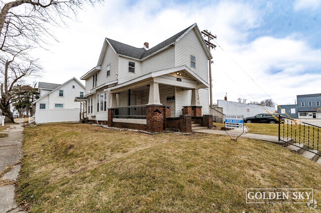 Building Photo - 115 E Willard St Unit 3 Rental