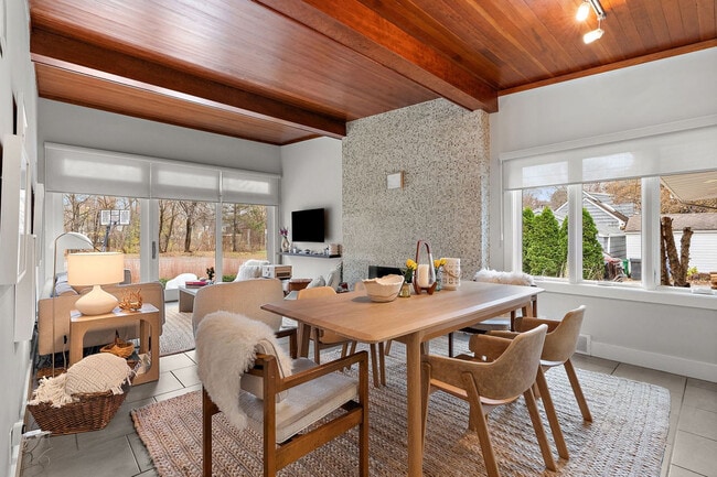 Photo - 5052 Logan Ave S Unit ID1369958P