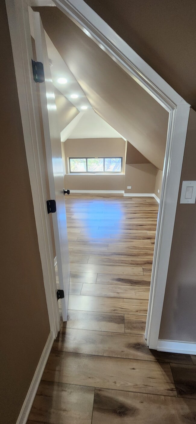 Photo - 4511 S Washtenaw Ave