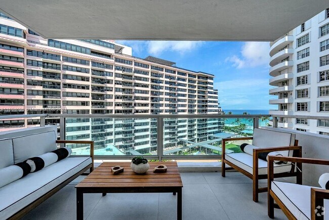 Building Photo - 5161 Collins Ave Unit 903 Rental