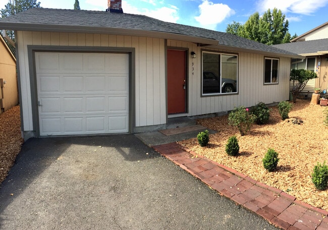 Photo - Newly Remodeled 3 Bedroom Ranch Style Home