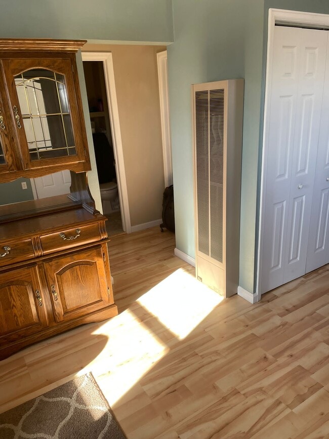 Photo - 714 Bennett St