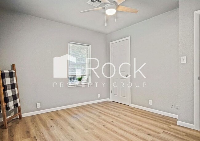 Photo - Updated 2 Bedroom Home in Midwest City's Original Mile!