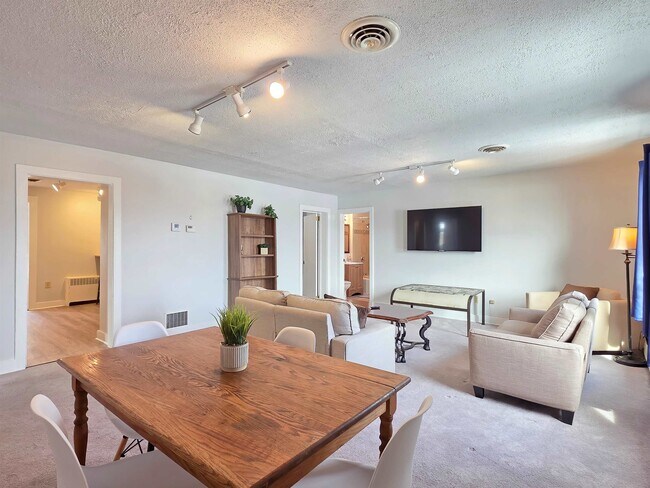 486 Main St Unit B