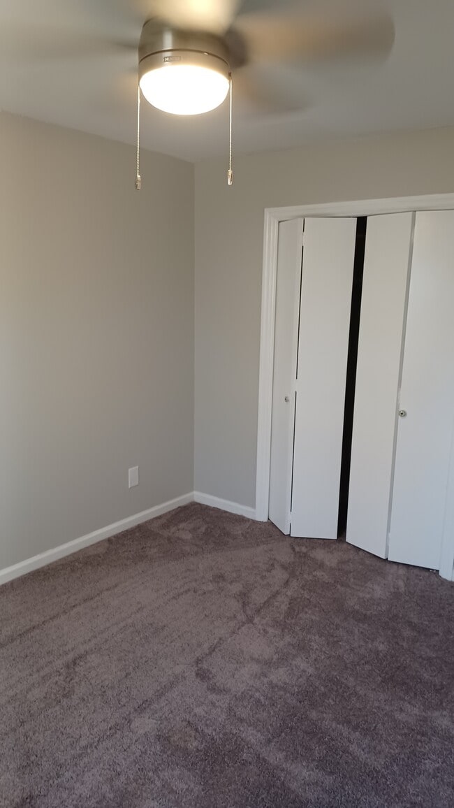 Photo - 521 Fairfield Way