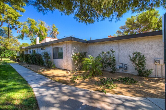 Building Photo - 2574 Pera Cir