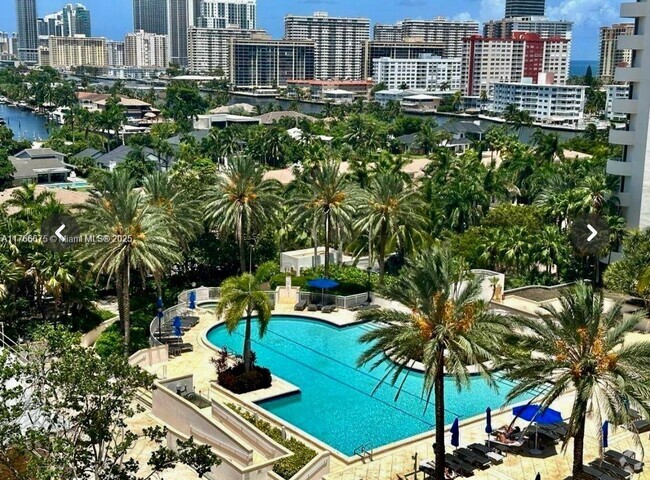 Building Photo - 21205 Yacht Club Dr Unit 1101 Rental