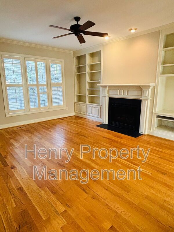 Photo - 201 Thorndale Dr