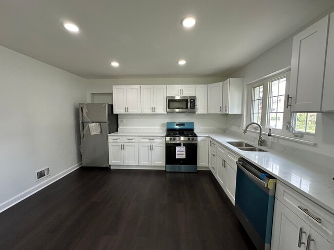 Photo - 5212 Harmswood Terrace