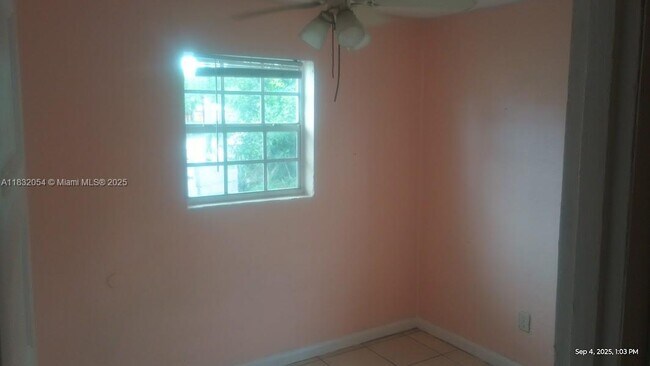 Photo - 2300 NW 15th Ct Unit A