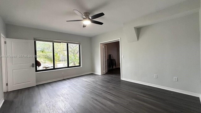 Photo - 320 SW 29th Rd Unit 1