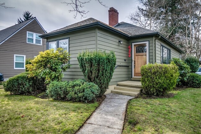University Park Cutie -2 BR 1 BA - University Park Cutie -2 BR 1 BA House