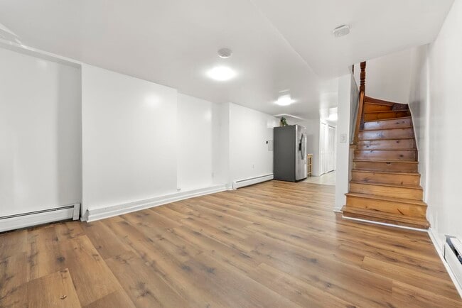 Building Photo - 40 Van Reypen St