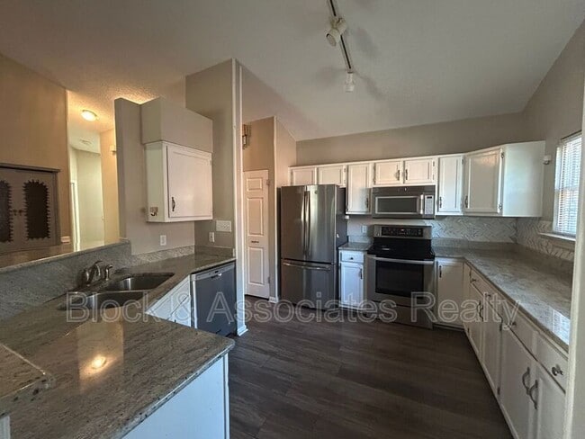 Photo - 3512 Cherry Hill Dr