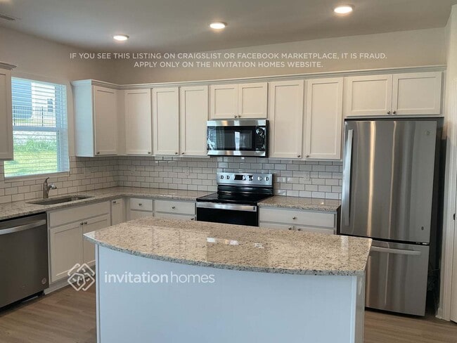 Photo - 3808 Lantern Ln