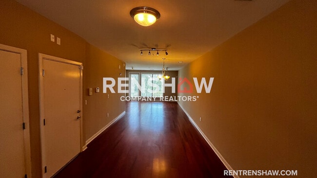 Photo - 380 Island Dr