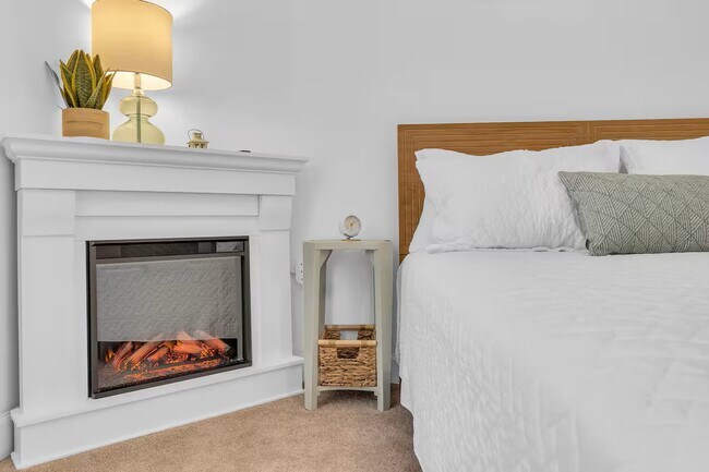 Photo - 1023 Sycamore Green Pl