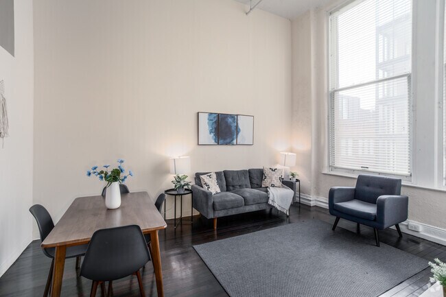 2BR, 2BA - 944SF - Loft - Living Area