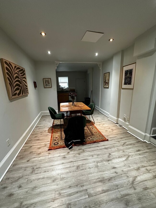 Photo - 2205 W Thompson St Apartment Unit 1