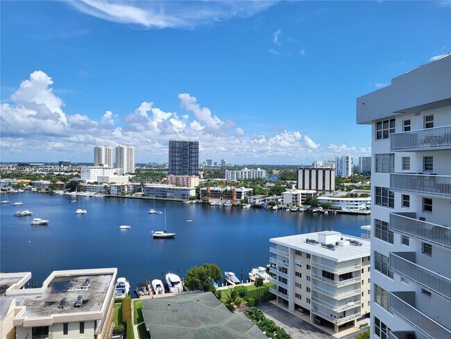 Photo - 137 Golden Isles Dr Unit 1510