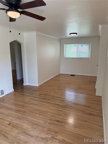 Photo - 3508 Leyden St