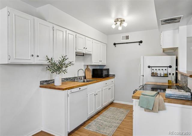 Photo - 3141 S Tamarac Dr Unit 301F